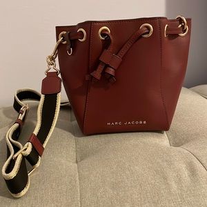 Marc Jacobs Cinch Top Crossbody